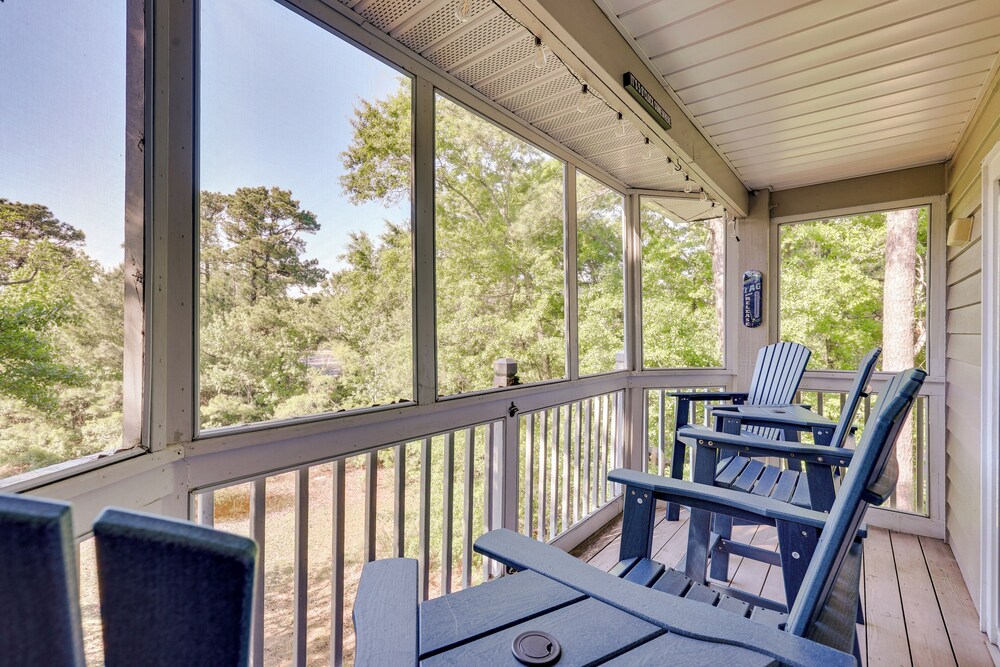 Private Deck and Pool Access Southport Resort Condo - photo 6
