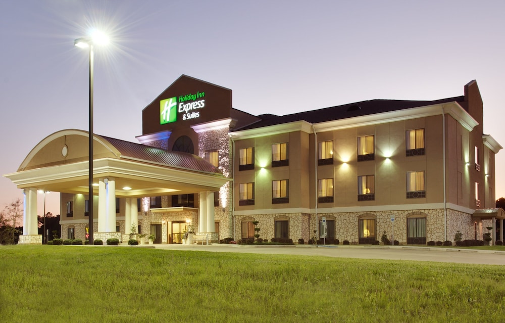 Holiday Inn Express & Suites Center by IHG - photo 60