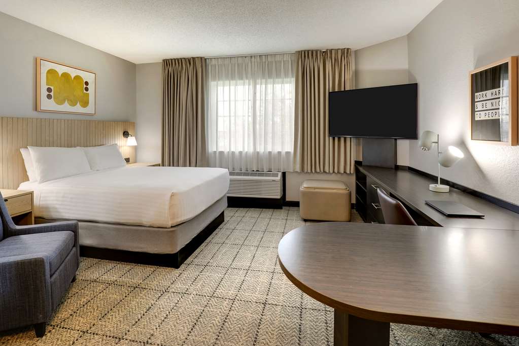 Sonesta Simply Suites Miami Airport Doral - photo 29