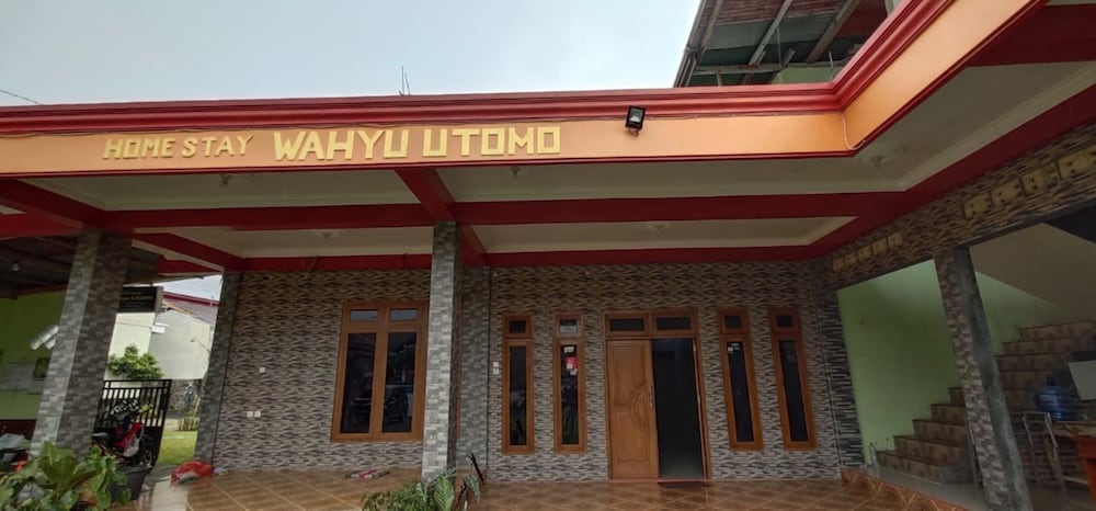 Wahyu Utomo Syariah in Karanganyar, Indonesia
