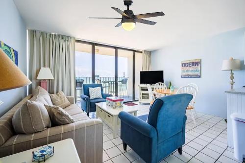 Octopus Garden 1BR King Bed Indoor & Outdoor Pool — 4-Star Luxury Hotel in Carolina Beach, United States