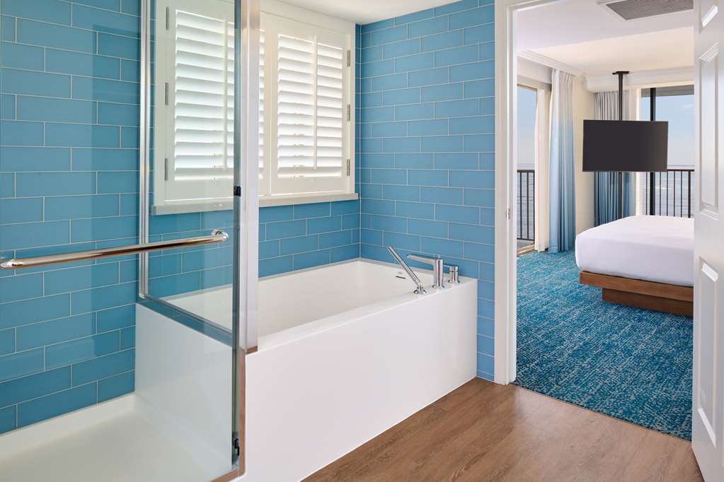 Outrigger Reef Waikiki Beach Resort - photo 137