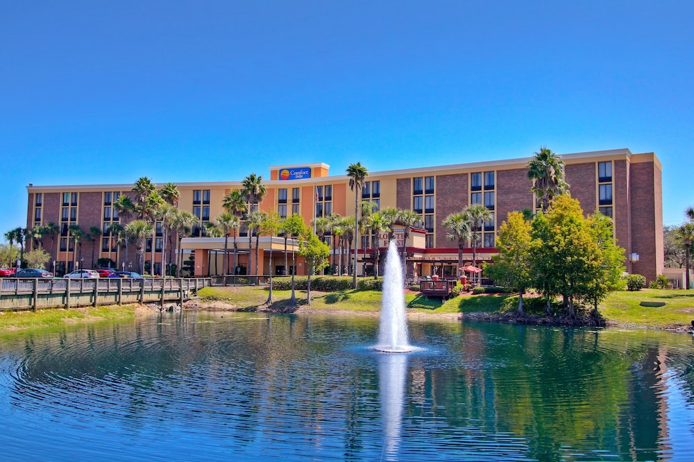 The Adventure Hotel by the parks - photo 2