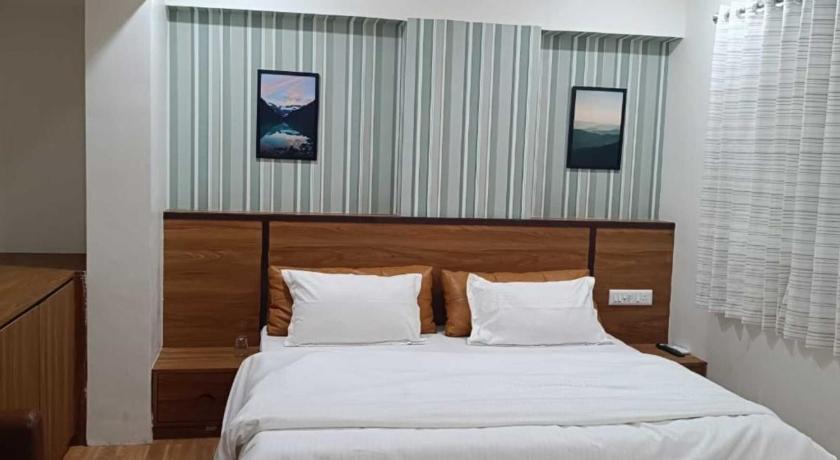 Hotel Green Park Sector 11 in Gandhinagar, India