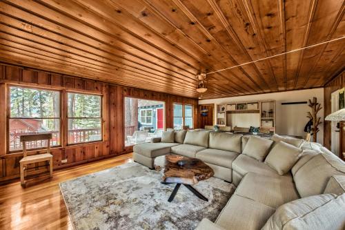 Marla Bay Lake Tahoe Home close to the Lake LX44