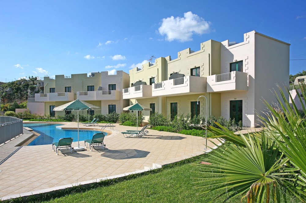 Aptera Paradise - carbon neutral hotel in Chania