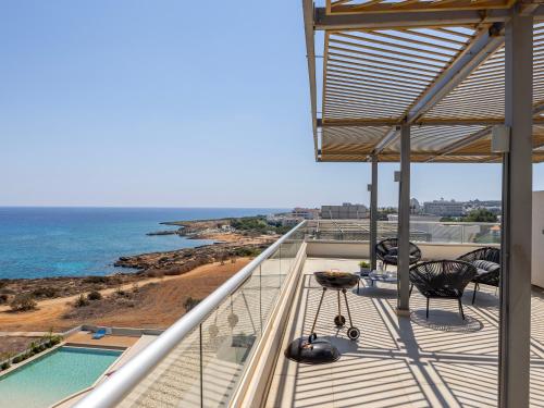 Emerald Bay Sea Front Penthouse