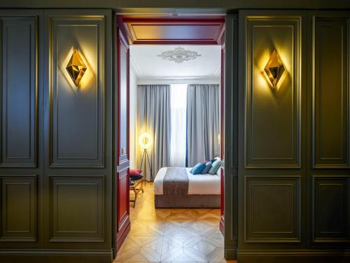 The Best Rent Luxury one bedroom apartment in the historic Milan center — 4-Star Luxury Hotel in Milan, Italy