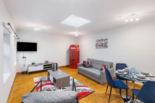 Iconic London Apartment — 4-Star Luxury Hotel in London, United Kingdom