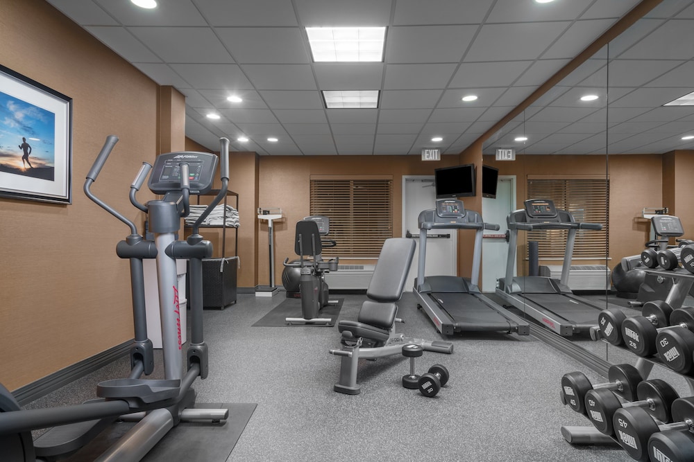 Holiday Inn Express & Suites Ames by IHG - photo 14