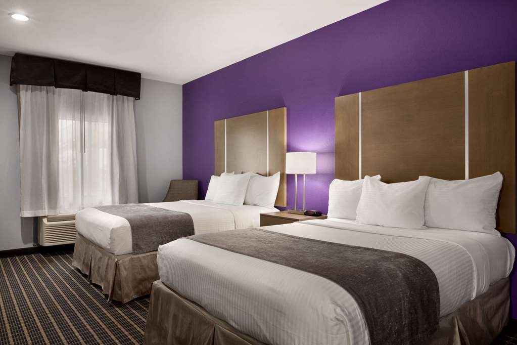 Days Inn by Wyndham Odessa - photo 16