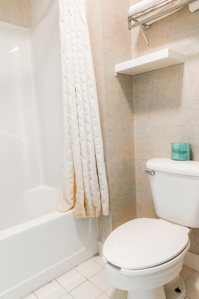 Oyo Hotel East Macon I 75 - photo 33
