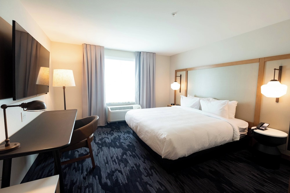 Fairfield Inn & Suites by Marriott Fond du Lac - photo 7