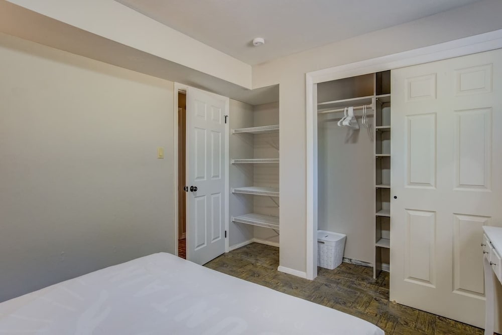 4BR Dog friendly Minutes to Garden of the Gods - photo 7