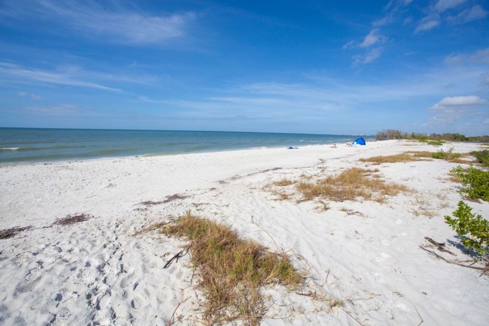 Fort Myers Beach Area 7360 — 4-Star Luxury Hotel in Fort Myers Beach, United States