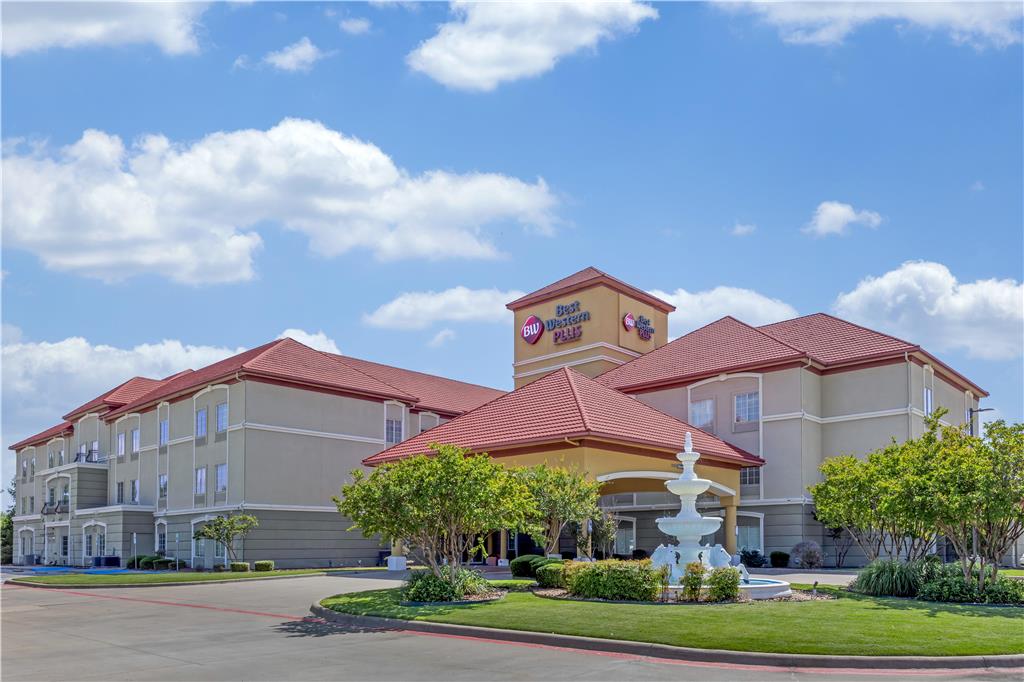 Best Western Plus Monica Royale Inn & Suites - photo 56