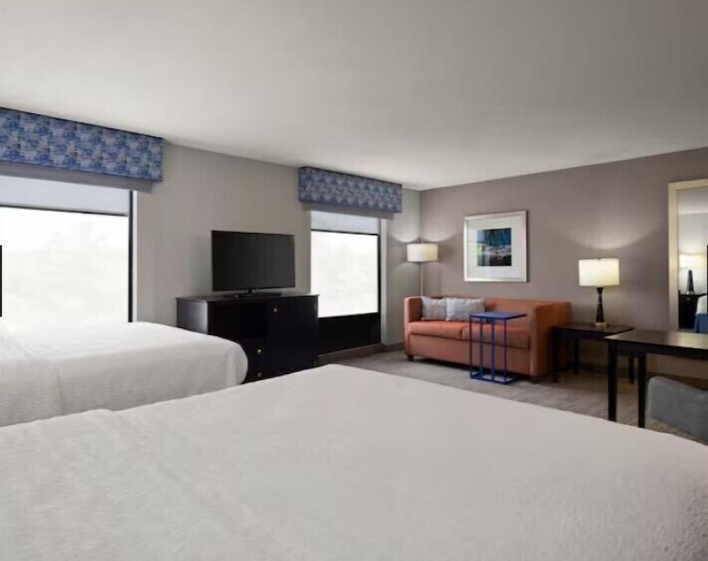 Hampton Inn & Suites Arundel Mills Baltimore - photo 30