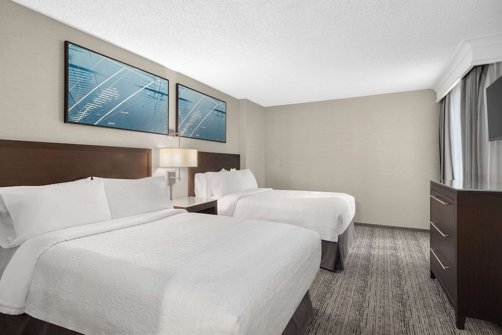 Hampton Inn & Suites Downers Grove Chicago - photo 23