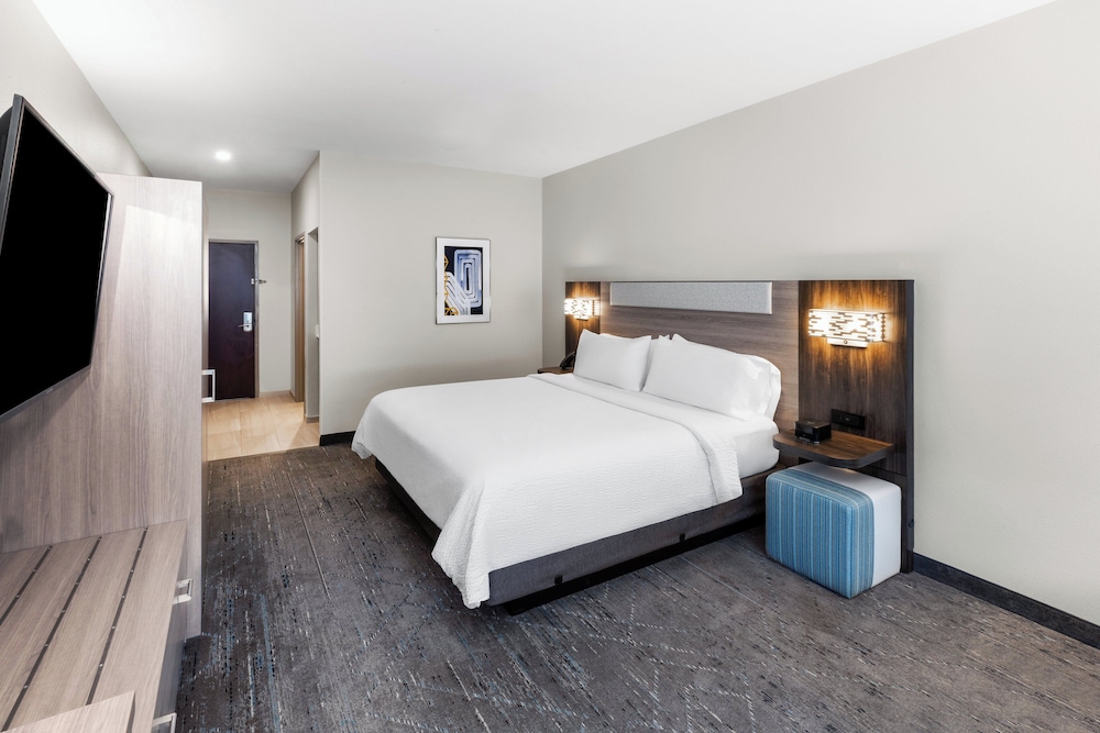 Holiday Inn Express and Suites Henderson by IHG - photo 19
