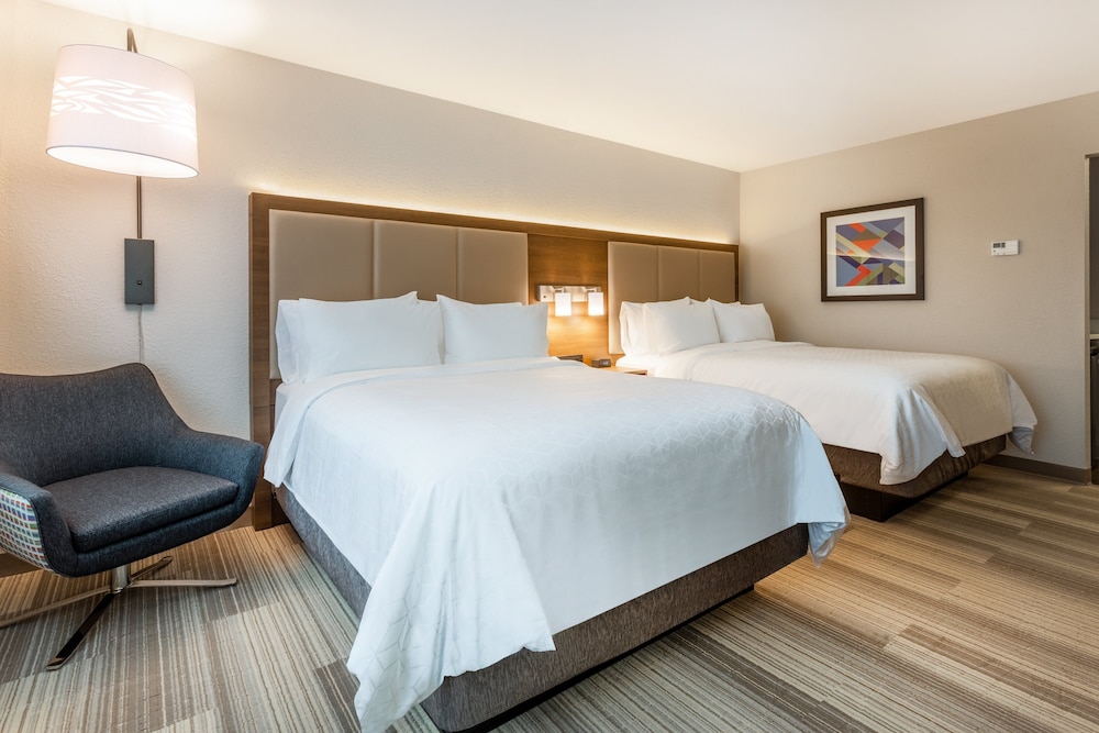 Holiday Inn Express & Suites Florence Cincinnati Airport by IHG - photo 6