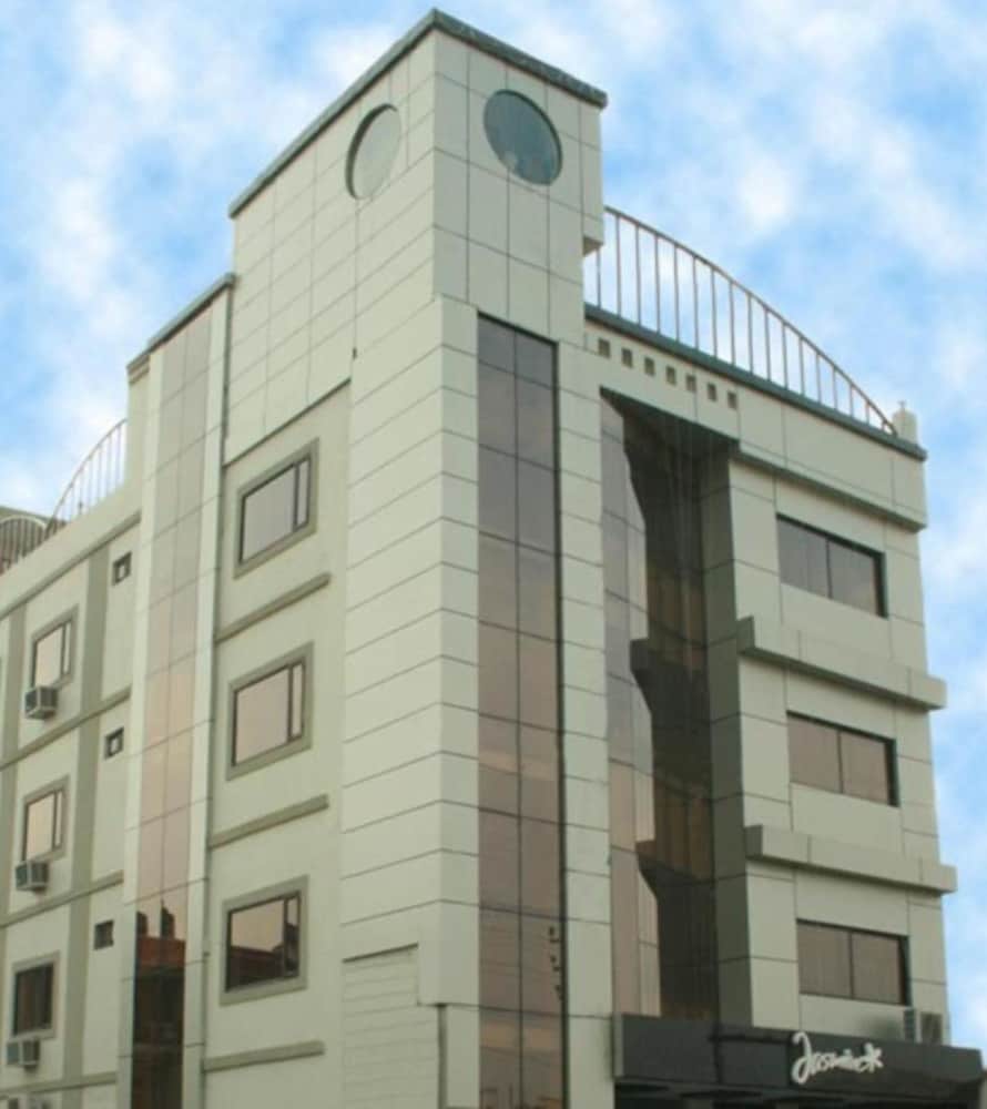 Goroomgo Hotel Jasmine Haridwar - carbon neutral hotel in Haridwar