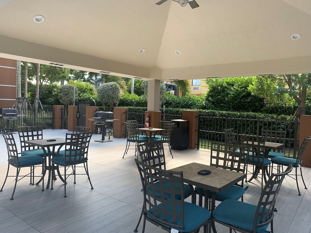 Candlewood Suites Miami Exec Airport Kendall by IHG - photo 31