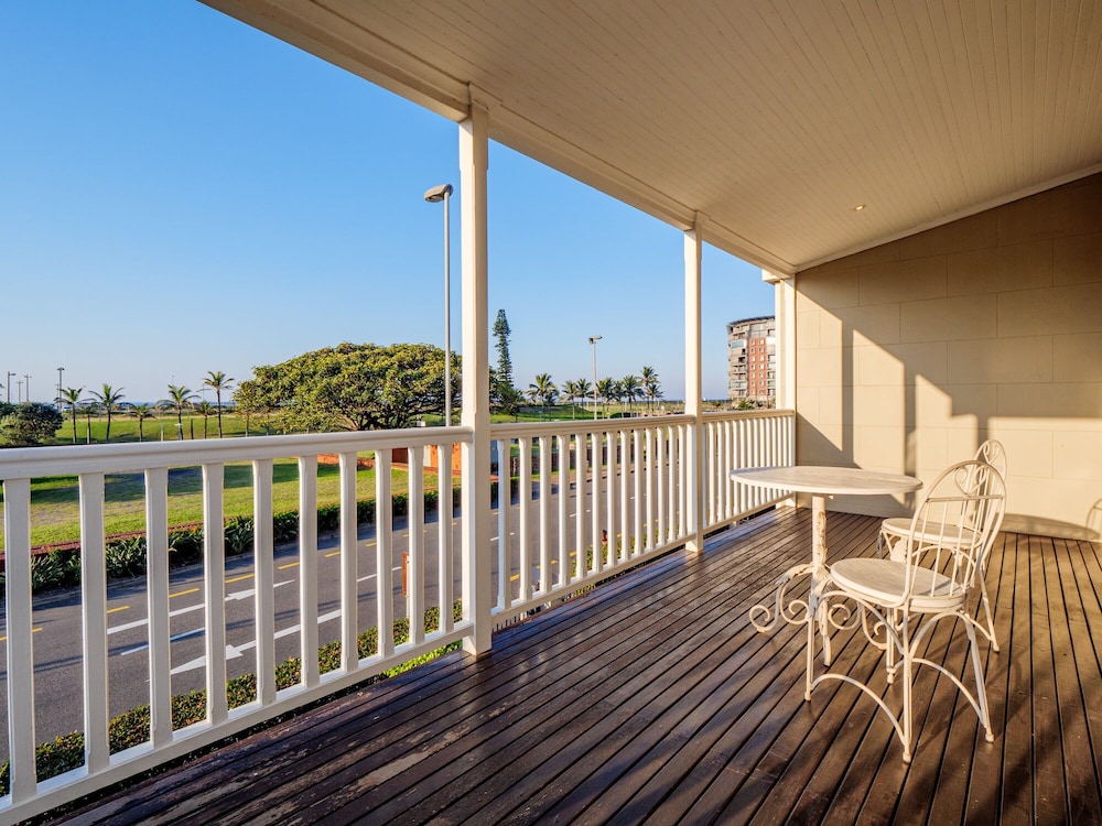 Dock Point 1 — 4-Star Luxury Hotel in Durban, South Africa