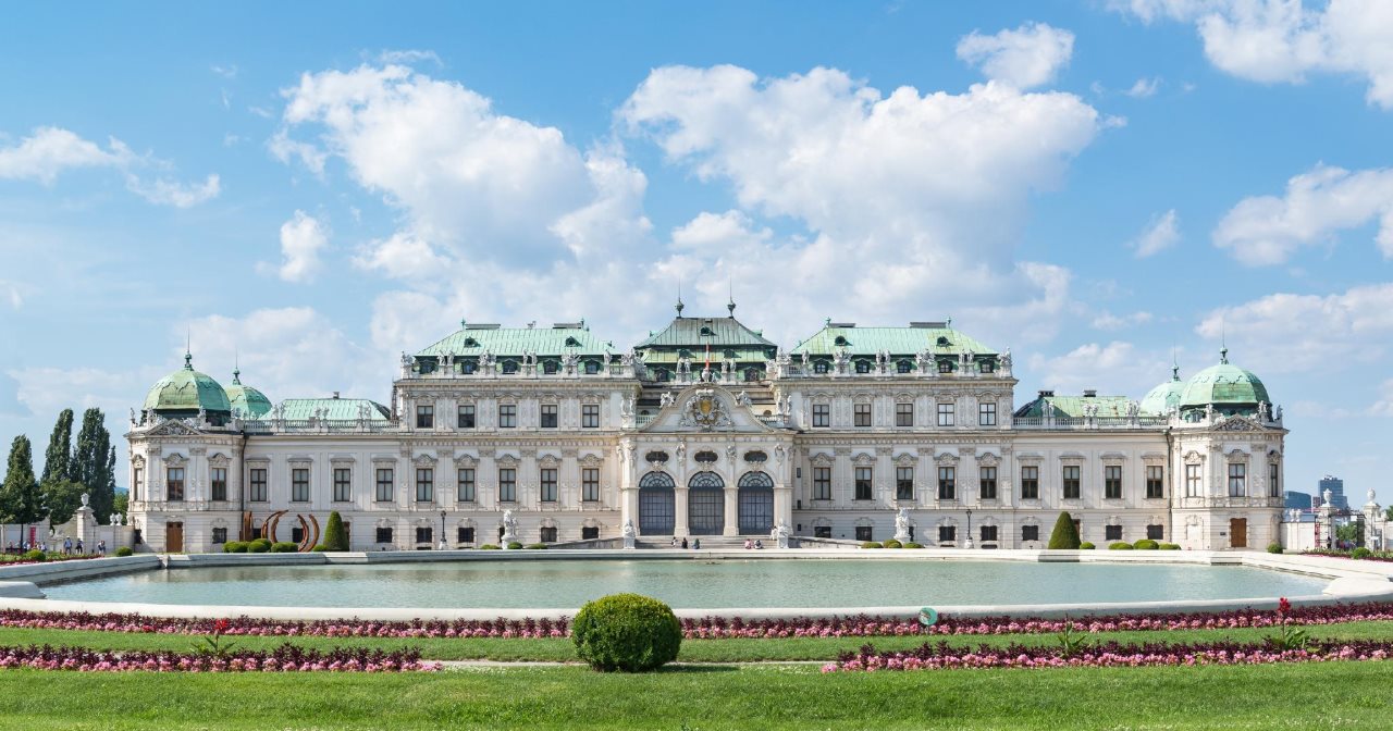 Im Palais Schwarzenberg — Vienna — photo 2
