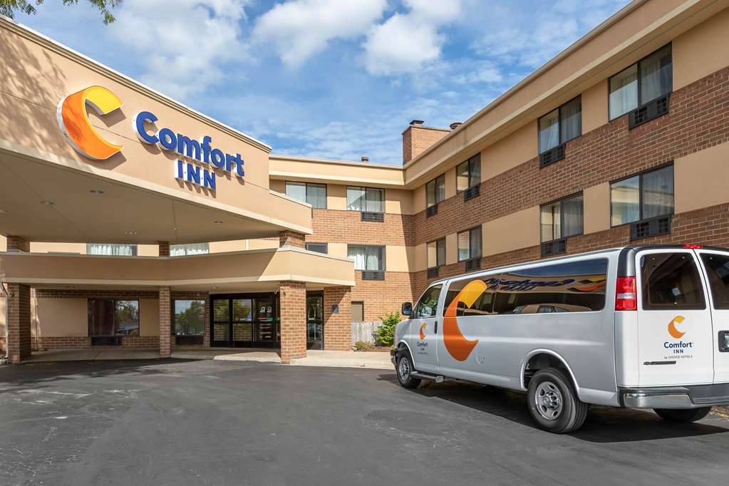 Comfort Inn Grand Rapids Airport - photo 36