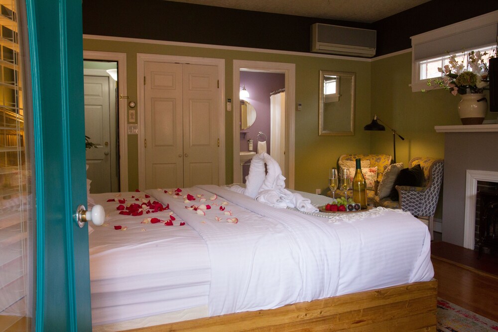 Inn on the Paseo - photo 35