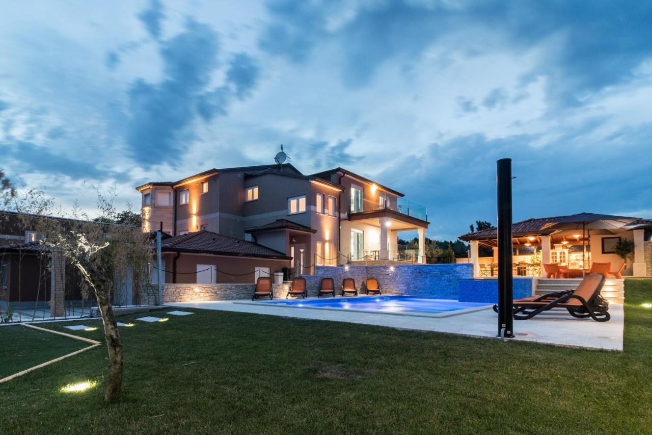 Superb Villa Maxima with Private Pool Sauna Jacuzzi Playground for Up To 18 Persons Extra Pool Heating Available — 5-Star Luxury Hotel in Marcana, Croatia