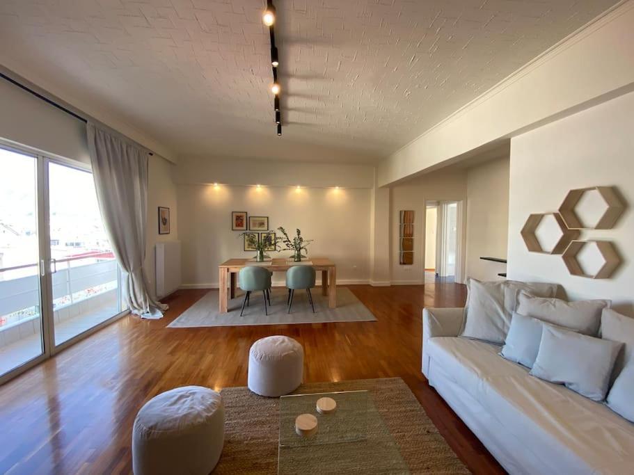 2 Bedroom Apartment in Athina — 4-Star Luxury Hotel in Athens, Greece