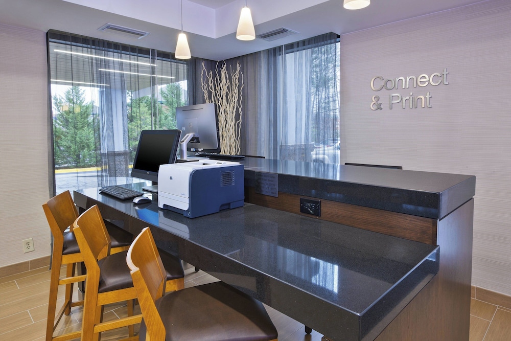 Fairfield by Marriott Inn & Suites Herndon Reston - photo 24
