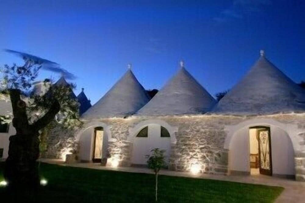 Masseria Quis Ut Deus in Crispiano, Italy