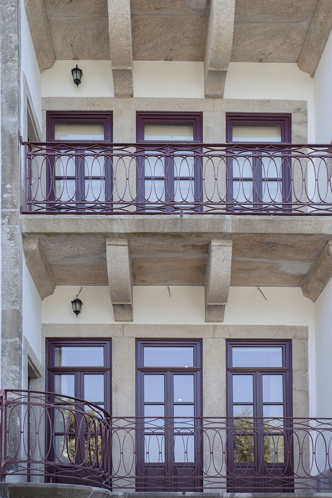 Liiiving In Porto Downtown Luxury Apartments — 4-Star Luxury Hotel in Porto, Portugal