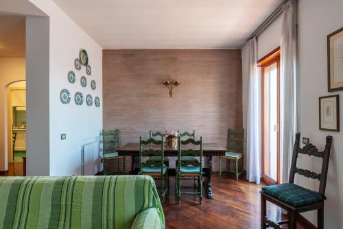 GuestHost Flaminio Apartment panoramic view with terrace — 4-Star Luxury Hotel in Rome, Italy