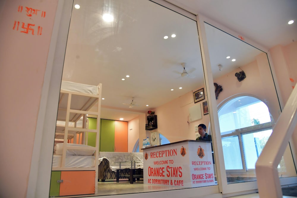 Orange Stays - carbon neutral hotel in Varanasi