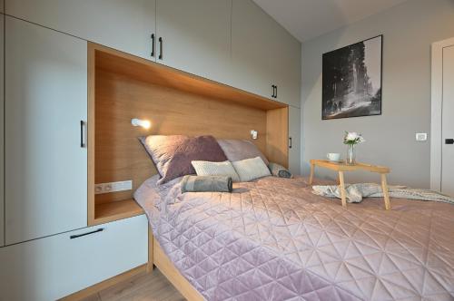 Apartament w stylu Feng Shui na 10 piętrze z widokiem bezpłatny parking nowy budynek dostęp na kod — 4-Star Luxury Hotel in Lodz, Poland