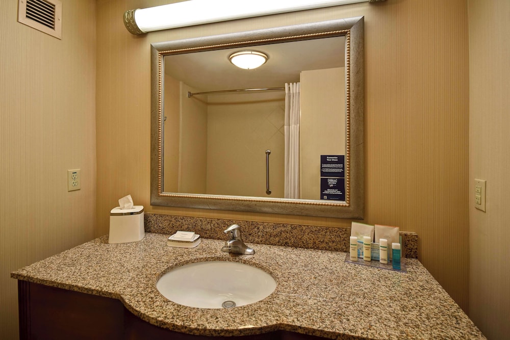 Hampton Inn Rutland - photo 35