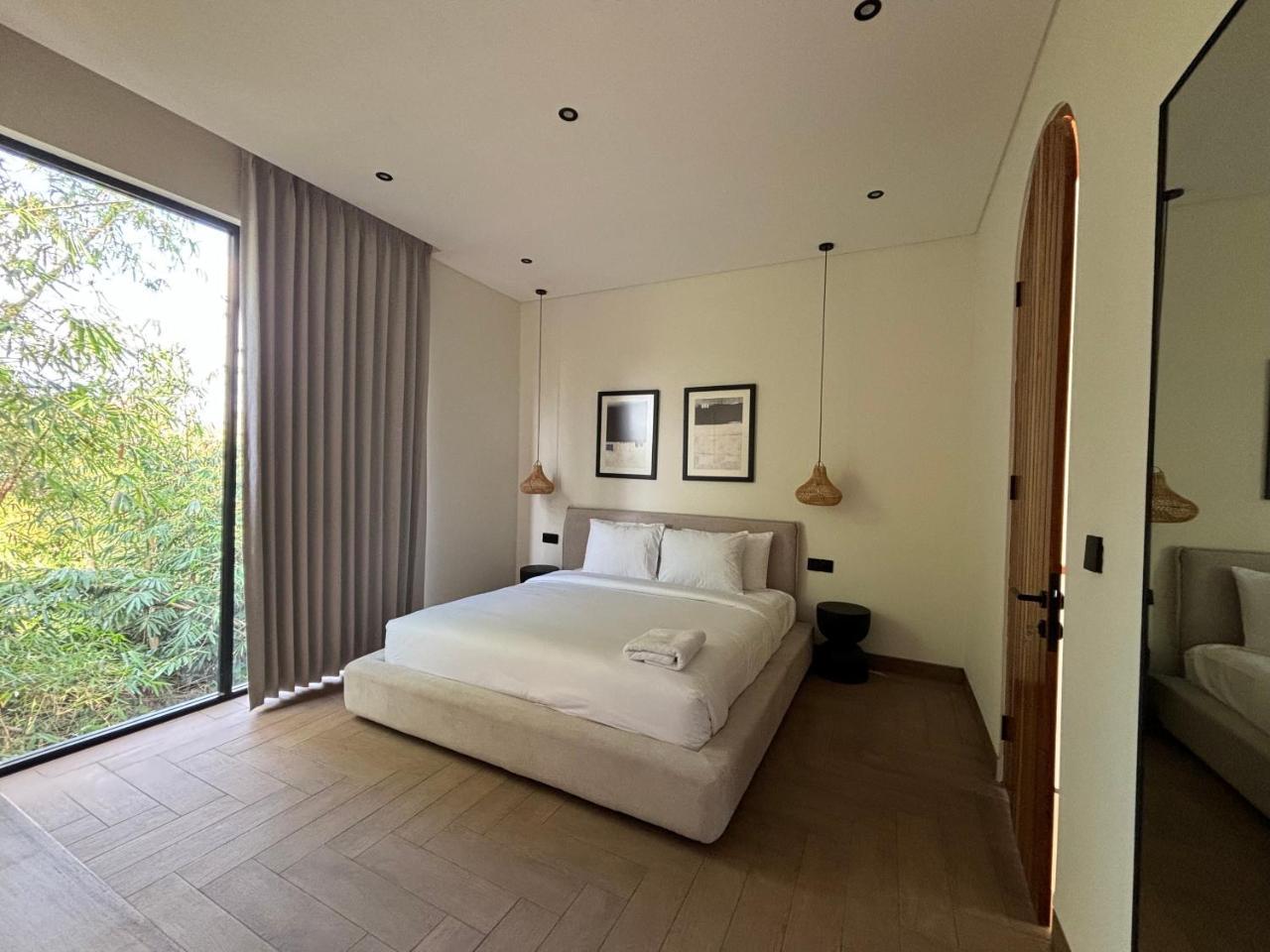 Luxe 2Br Pool Netflix Wifi 200Mpbs 8Min Beach — Canggu — photo 4