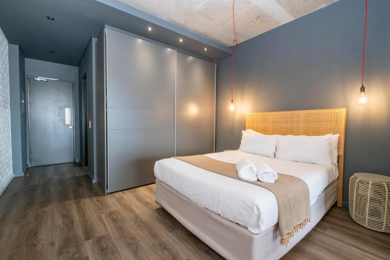 Wex836 8th Floor Studio with Parking Pool & Gym