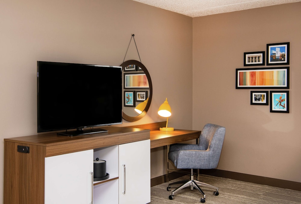 Hampton Inn Cleveland Solon - photo 14