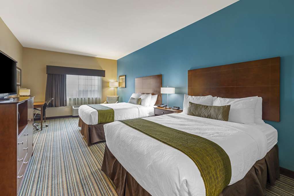 Best Western Plus Patterson Park Inn - photo 4