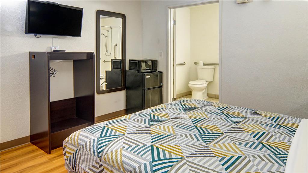 Motel 6 Longview TX - photo 25