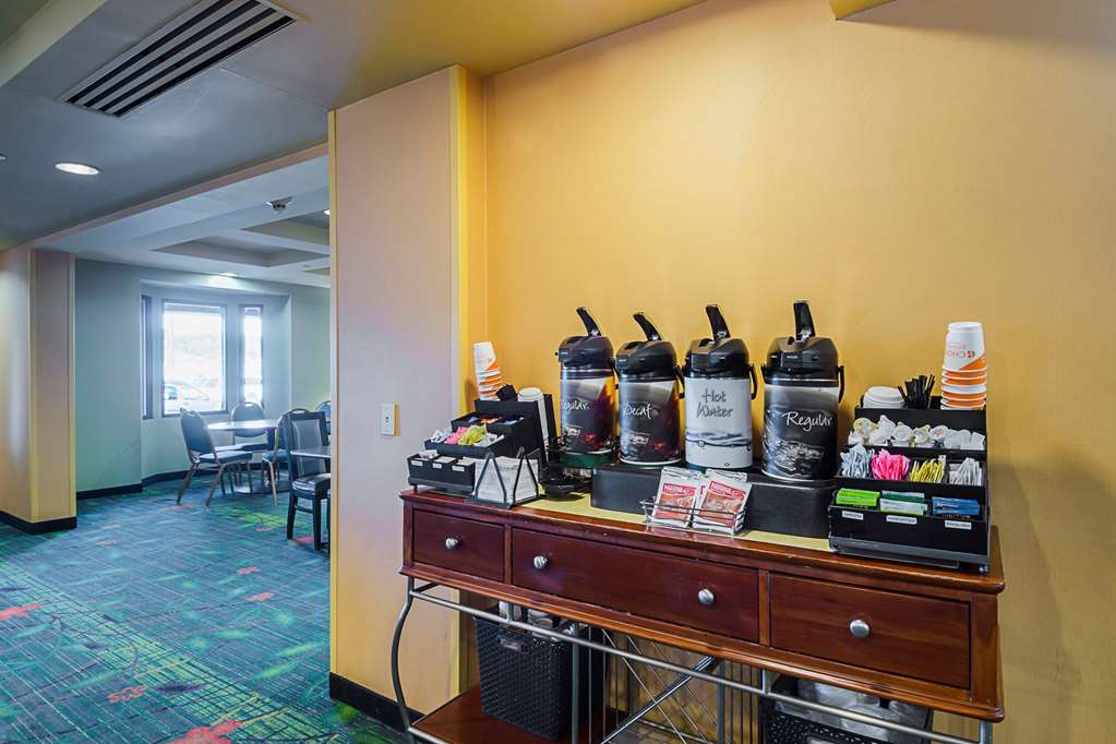 Quality Inn Boston Revere - photo 30
