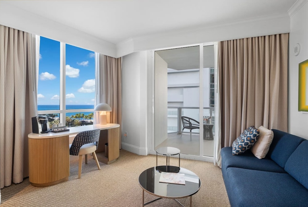 Fontainebleau Miami Beach Private Luxury Suites - photo 211
