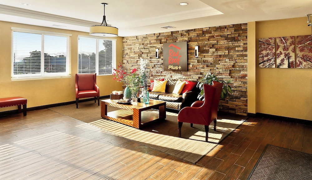 Red Roof Inn PLUS Washington DC Rockville - photo 11
