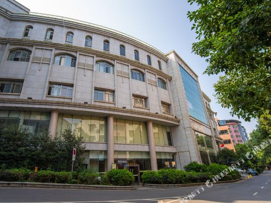 Longlai Grand International Hotel Yizhang in Yizhang Chengguanzhen, People's Republic of China