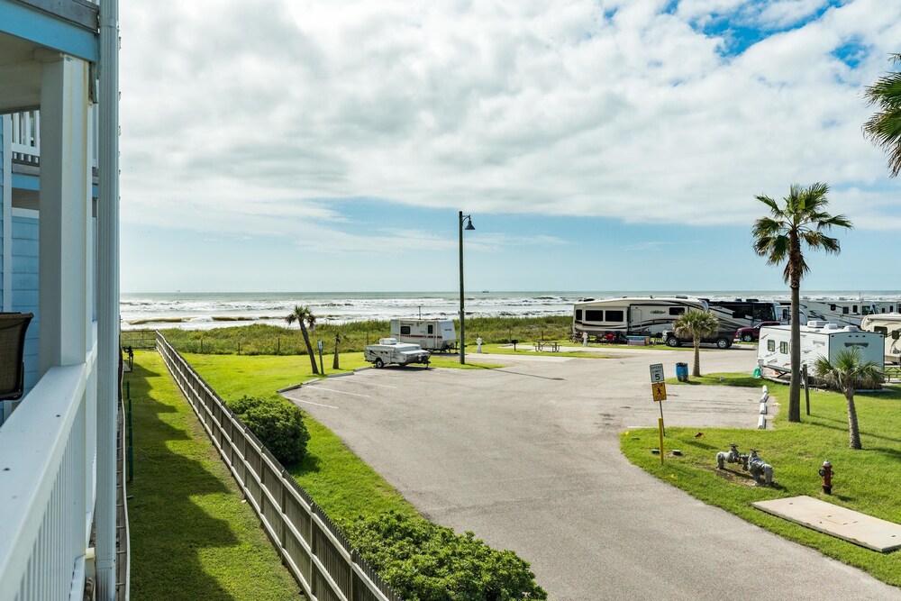 Seascape Resort Condominiums — hotel in Galveston