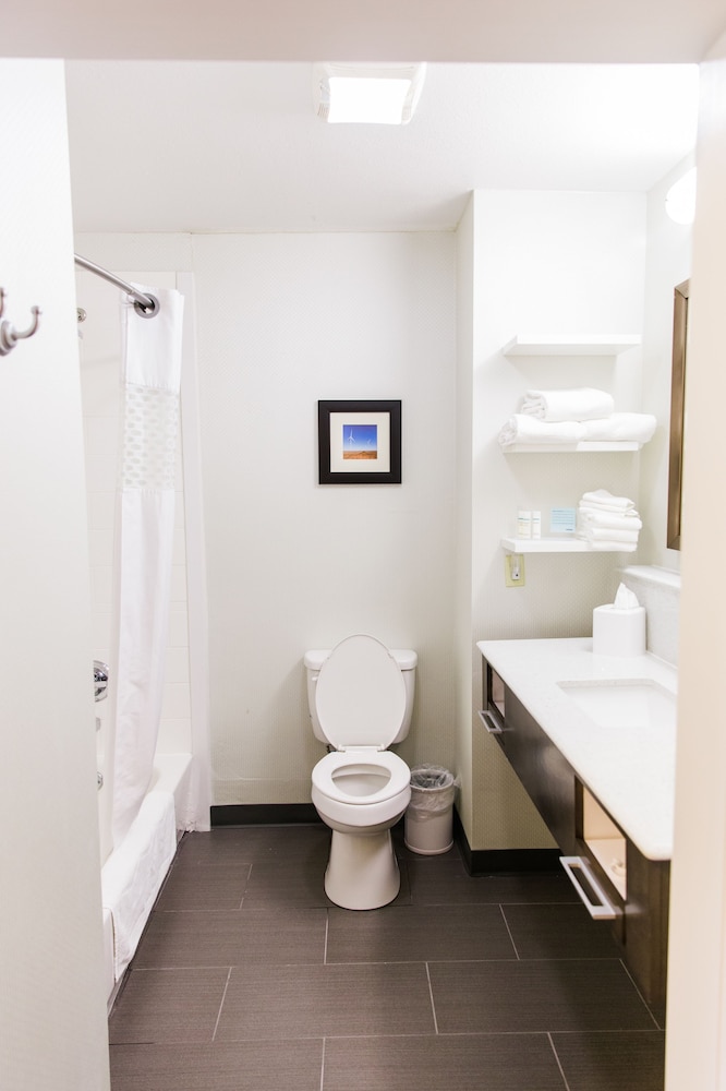 Hampton Inn Oklahoma City Edmond - photo 17